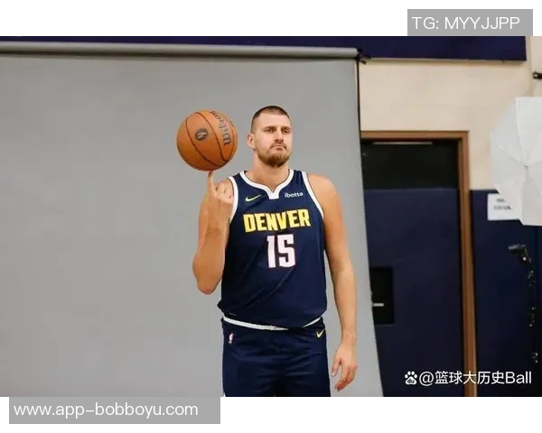 约基奇成NBA历史首位三项数据均列赛季前3的球员掘金揭幕战引关注